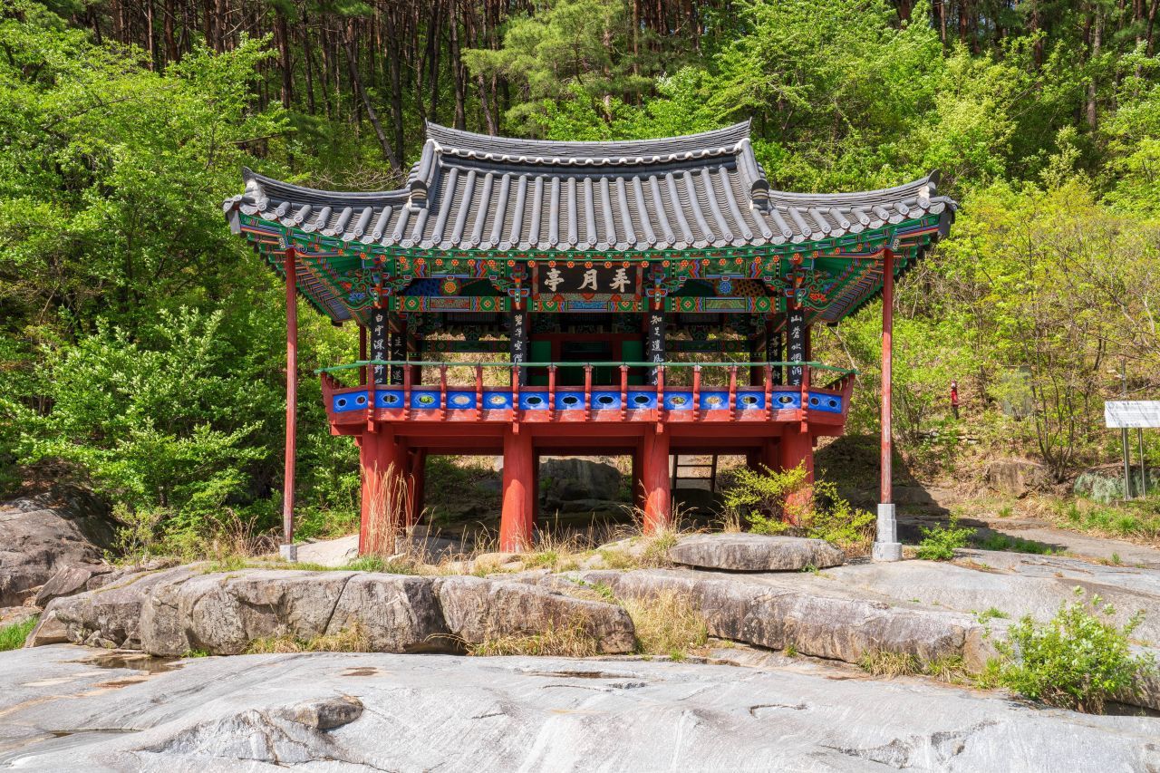농월정 — 달을 희롱한다는 이름의 정자와 너럭바위